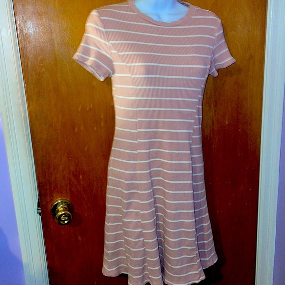 🚫SOLD🚫 Stripe Dress 💗 - Picture 3 of 12
